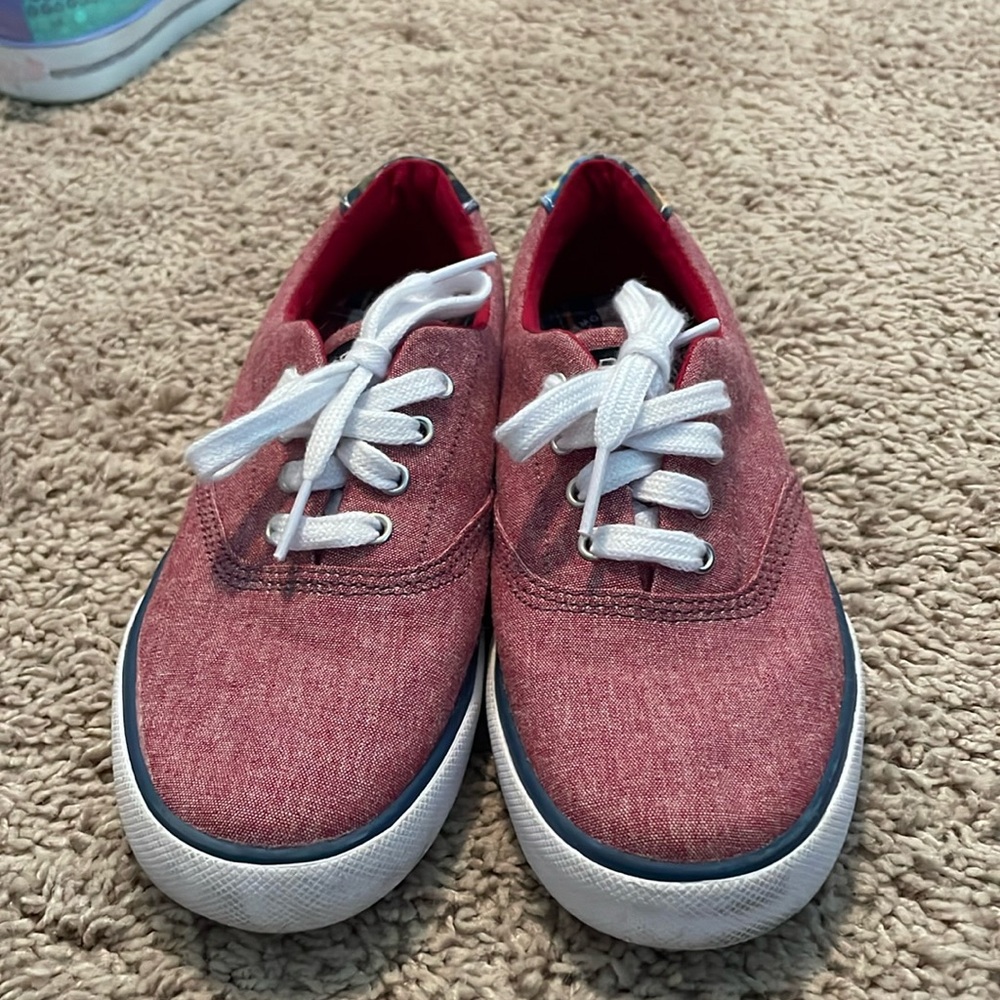 Girls sperrys EUC size 2M